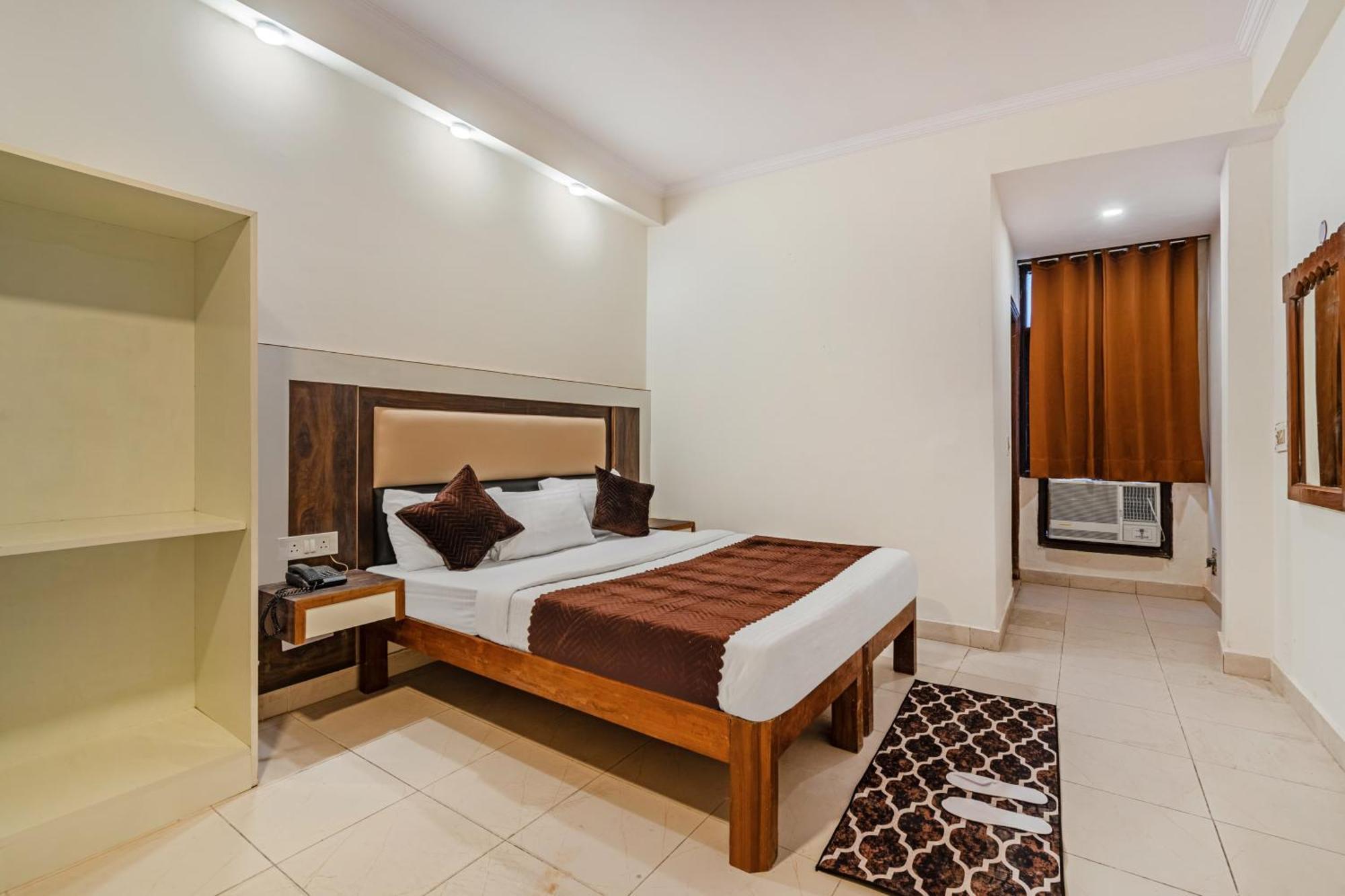 Hotel South Indian デリー エクステリア 写真